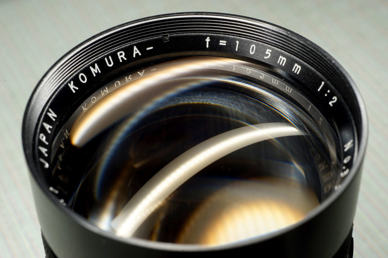 軽快な発色と不思議なベール ／ コムラー KOMURA 105mm f2 - koiWide