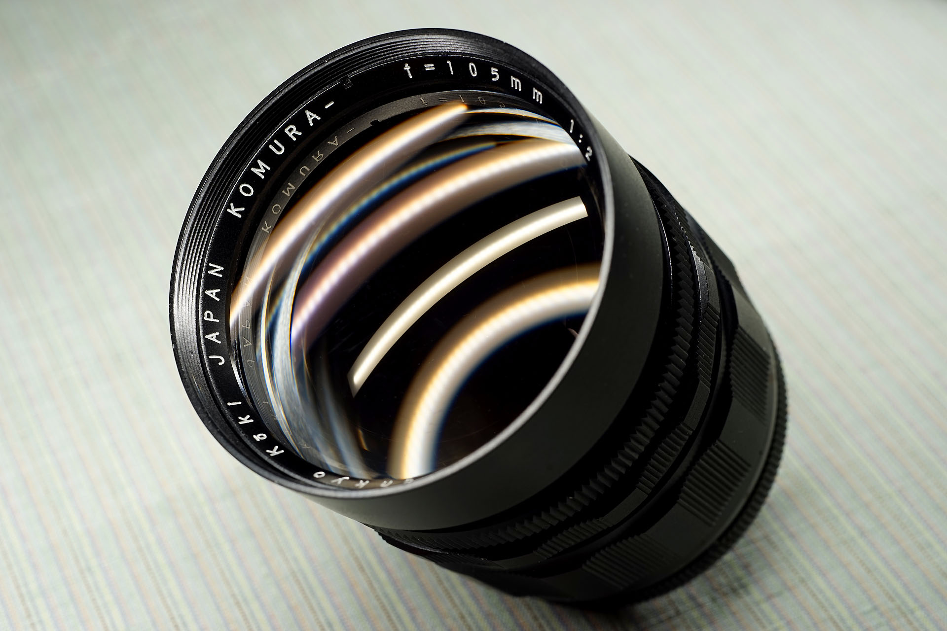 軽快な発色と不思議なベール ／ コムラー KOMURA 105mm f2 - koiWide