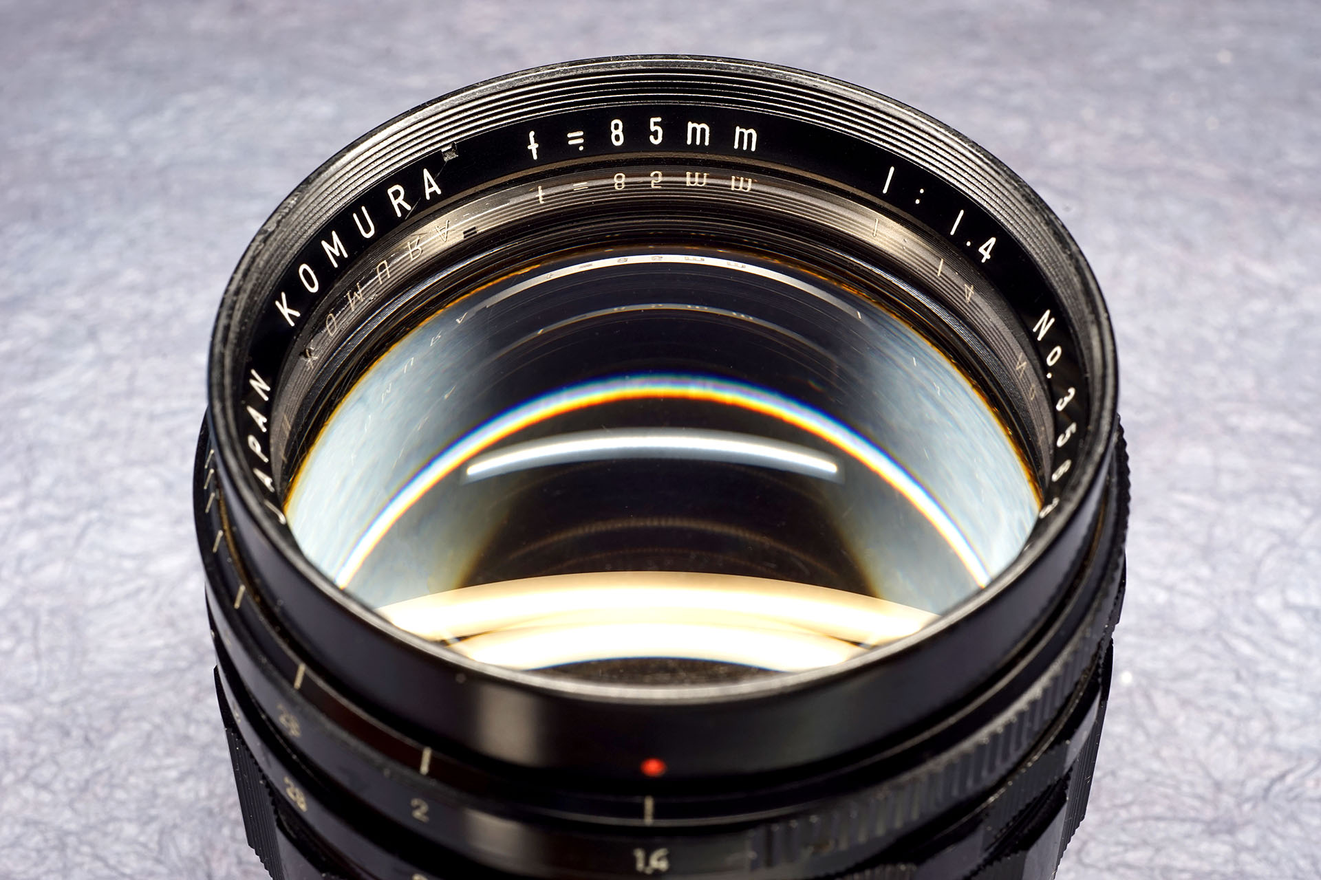レンズメーカーの野心作 ／ コムラー KOMURA 85mm f1.4 - koiWide
