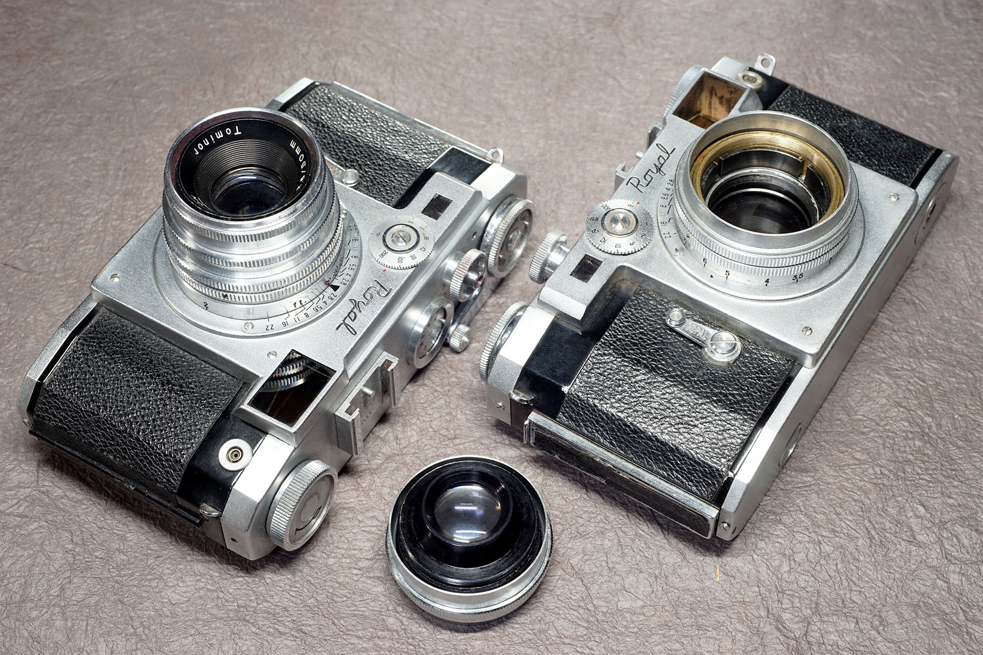 棚上 ROYAL tomior 2.8 50mm ジャンクカメラ